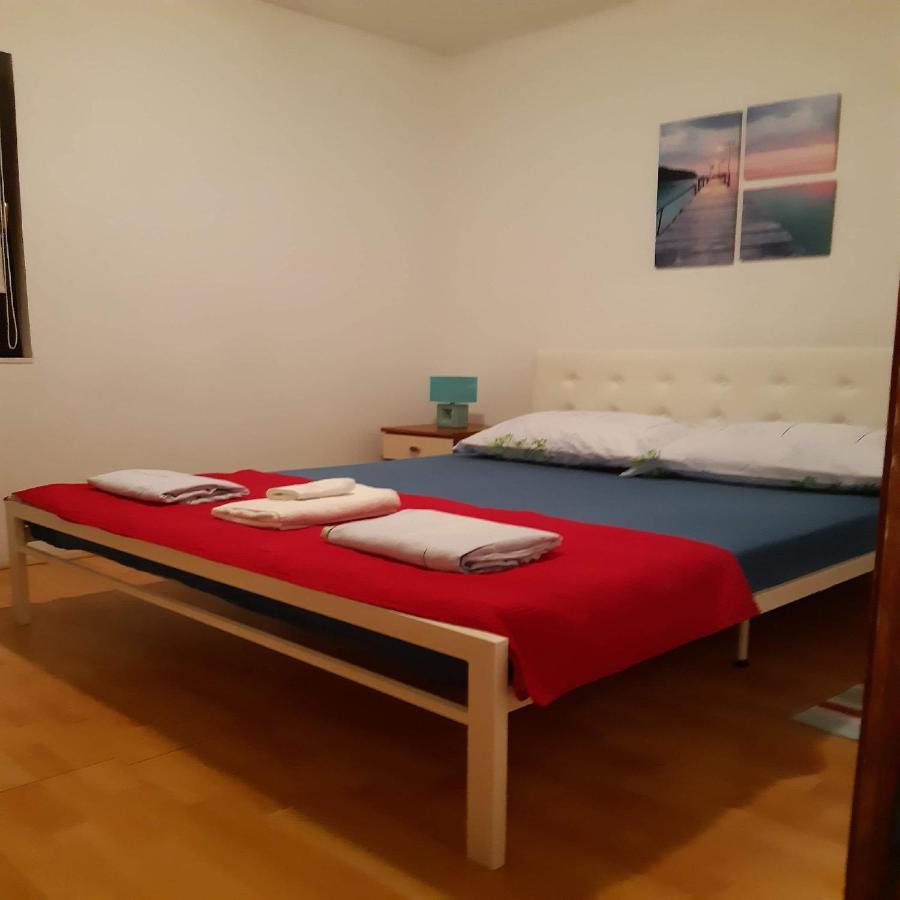 Apartments Lola Biograd Na Moru Exterior foto