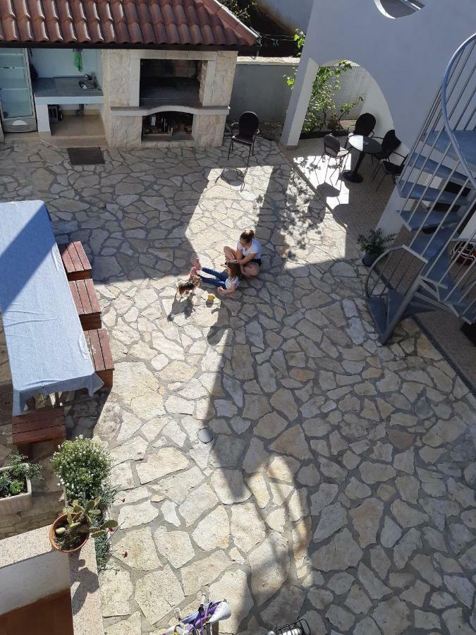 Apartments Lola Biograd Na Moru Exterior foto